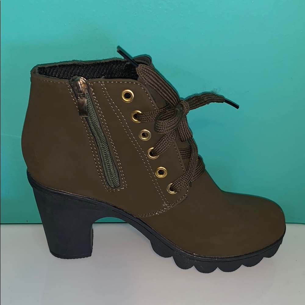 Ankle boots